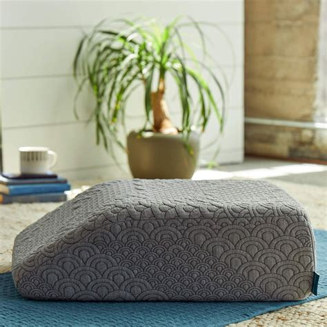 BH-leg-cushion-1.webp
